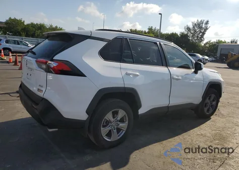 2024 Toyota Rav4 Xle from USA, damaged, VIN 2T3W1RFV0RC258978